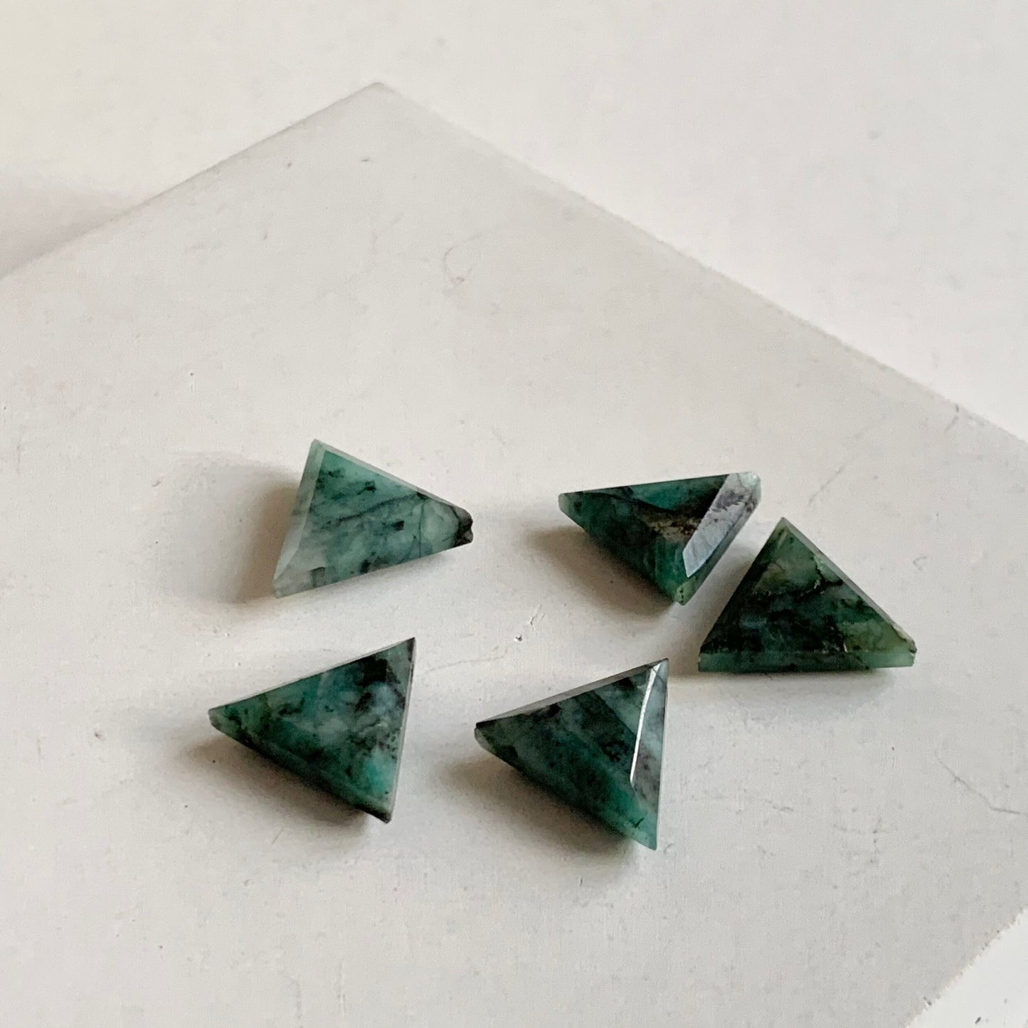 DAINTY SILK NECKLACE | EMERALD TRIANGLE