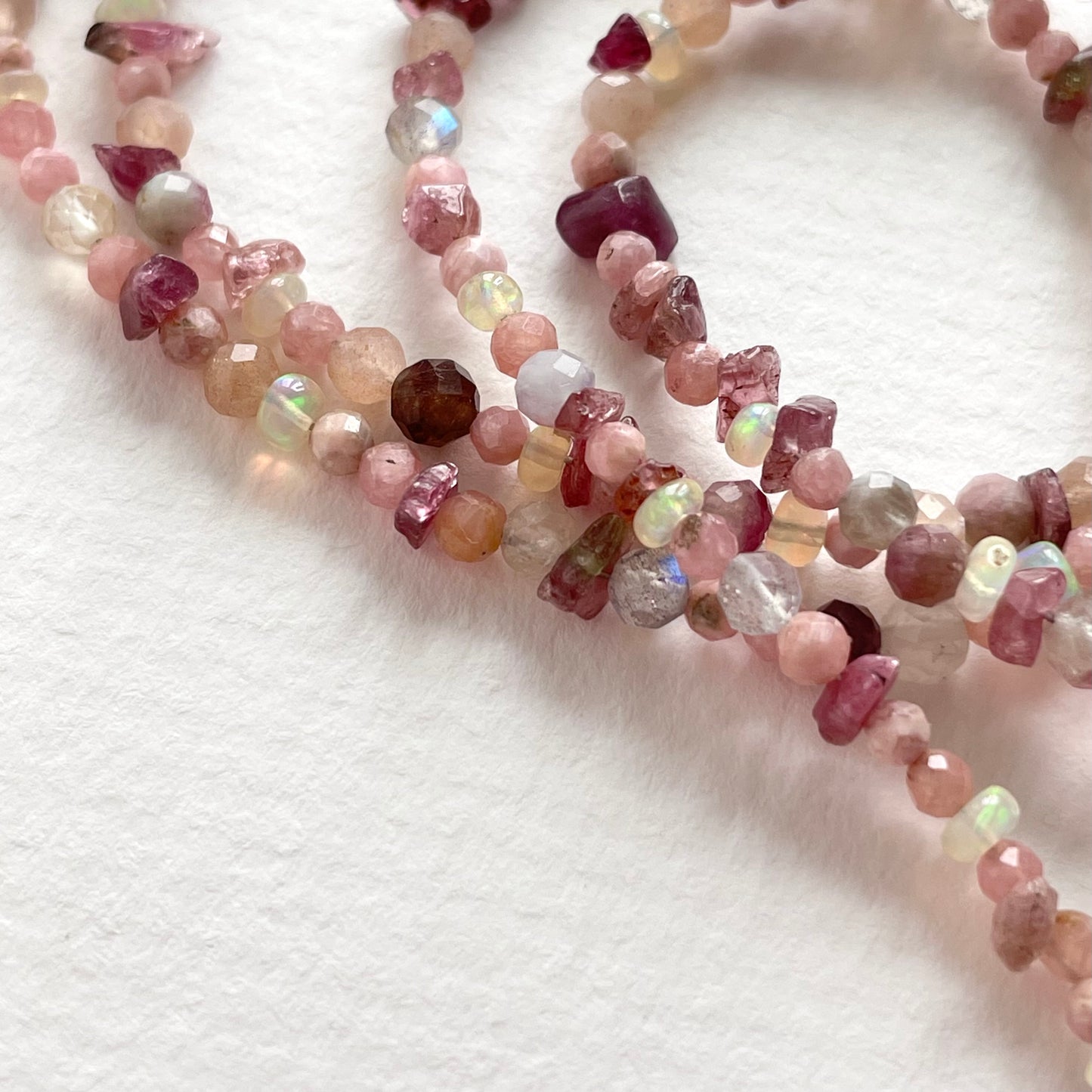 CRYSTAL NECKLACE  | Pink Blend